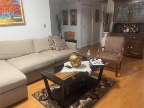 661 NE 195th St 309, Miami FL 33179