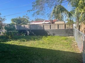 11775 SW 173rd Ter, Miami FL 33177