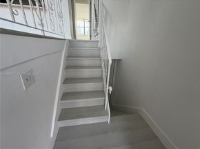 1104 W 44th St 87, Hialeah FL 33012