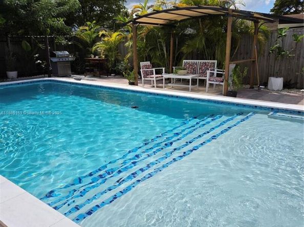 5920 SW 94th Ave, Miami FL 33173