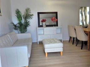 5920 SW 94th Ave, Miami FL 33173