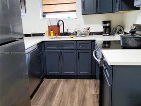 1400 Tallwood Ave 204, Hollywood FL 33021