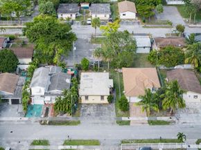 2821 NW 12th Ct, Fort Lauderdale FL 33311