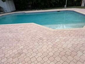 2271 SW 30th Ter, Fort Lauderdale FL 33312