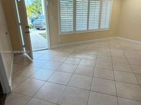 2271 SW 30th Ter, Fort Lauderdale FL 33312