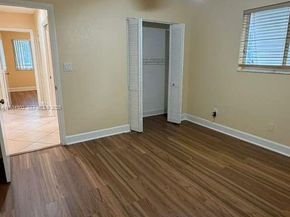 2271 SW 30th Ter, Fort Lauderdale FL 33312