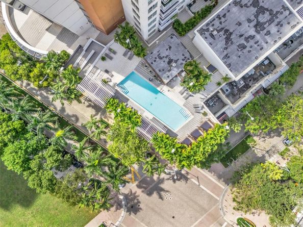 3250 NE 1st Ave 1120, Miami FL 33137