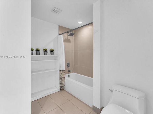 3250 NE 1st Ave 1120, Miami FL 33137