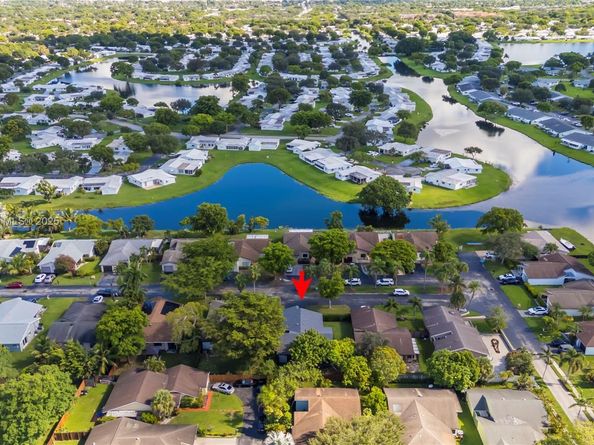 8932 NW 9th Pl, Plantation FL 33324