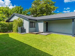 8932 NW 9th Pl, Plantation FL 33324