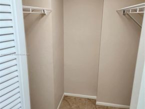 9450 Poinciana Pl 205, Davie FL 33324