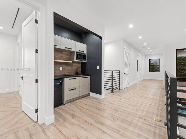 1505 SW 5th Pl, Fort Lauderdale FL 33312