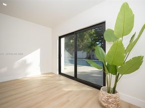 15411 NE 10th Ave, North Miami Beach FL 33162