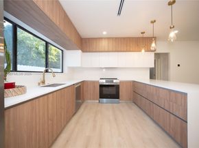 15411 NE 10th Ave, North Miami Beach FL 33162