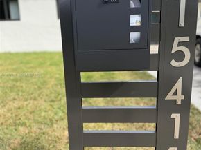 15411 NE 10th Ave, North Miami Beach FL 33162