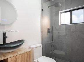 15411 NE 10th Ave, North Miami Beach FL 33162