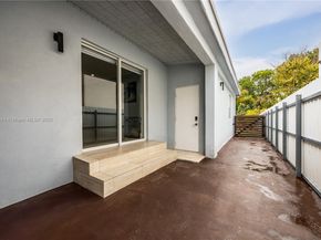 2520 SW 13th St, Miami FL 33145