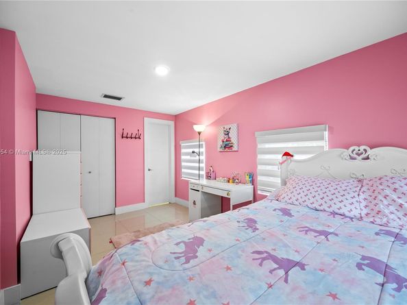 2520 SW 13th St, Miami FL 33145