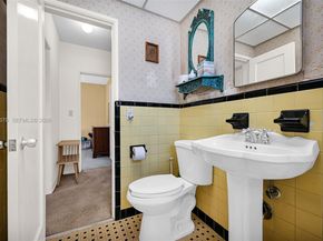 6303 SW 43rd St, South Miami FL 33155