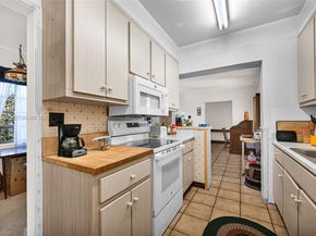 6303 SW 43rd St, South Miami FL 33155