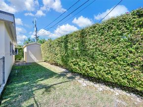 6303 SW 43rd St, South Miami FL 33155