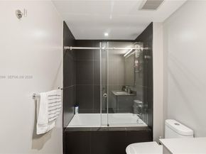 1600 NE 1st Ave 1610, Miami FL 33132