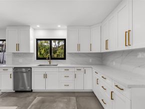 7120 SW 92nd Ave, Miami FL 33173
