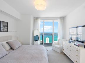 475 Brickell Ave 5507, Miami FL 33131