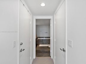 475 Brickell Ave 5507, Miami FL 33131