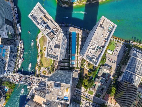 475 Brickell Ave 5507, Miami FL 33131