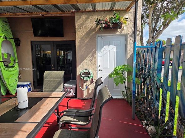 13758 SW 170th Ln, Miami FL 33177