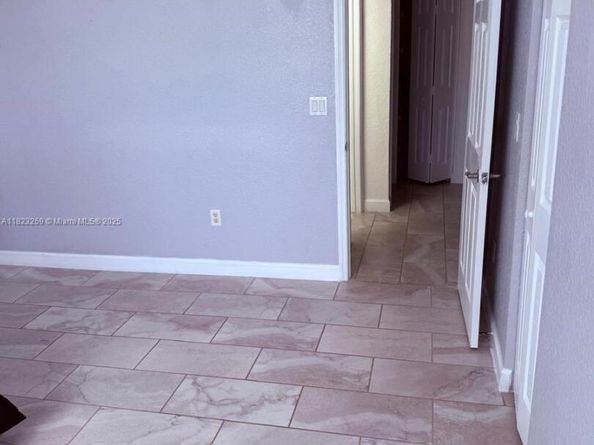 239 SE 37th Pl, Homestead FL 33033