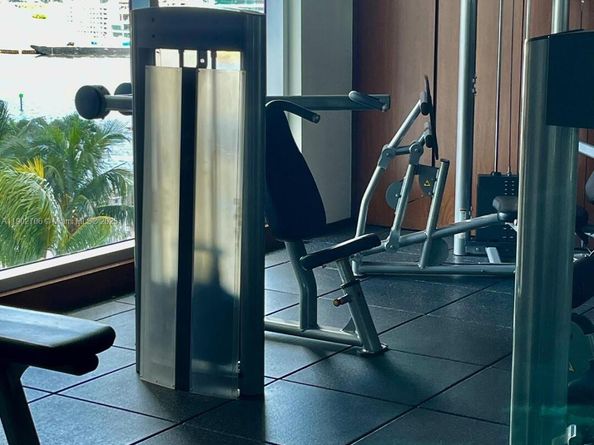 335 S Biscayne Blvd 2200, Miami FL 33131