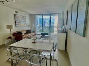 335 S Biscayne Blvd 2200, Miami FL 33131