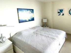 335 S Biscayne Blvd 2200, Miami FL 33131