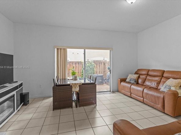 8245 NW 108th Ave 615, Doral FL 33178