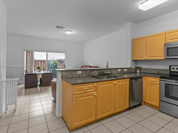 8245 NW 108th Ave 615, Doral FL 33178