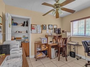 17550 SW 59th Ct, Southwest Ranches FL 33331