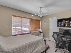 17550 SW 59th Ct, Southwest Ranches FL 33331