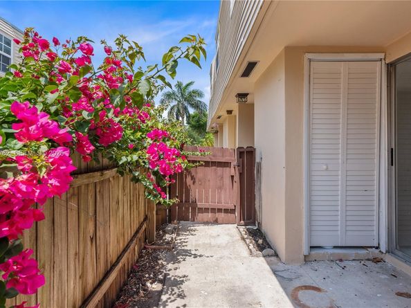 6603 Winfield Blvd B2, Margate FL 33063