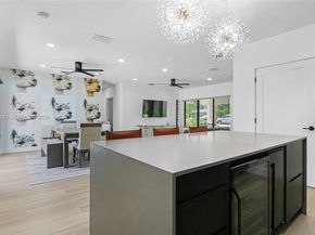 811 NE 17th Ct, Fort Lauderdale FL 33305