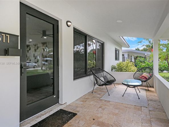 811 NE 17th Ct, Fort Lauderdale FL 33305