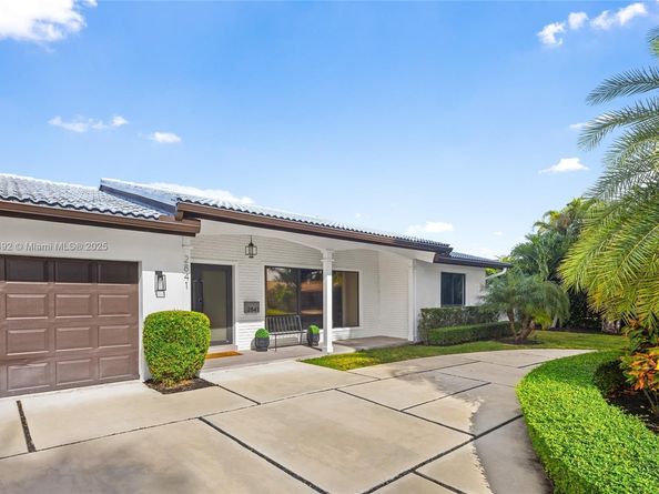 2841 NE 55th St, Fort Lauderdale FL 33308