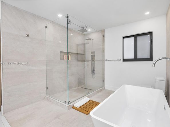 2841 NE 55th St, Fort Lauderdale FL 33308