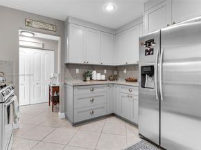 1114 SW 102nd Pl, Miami FL 33174