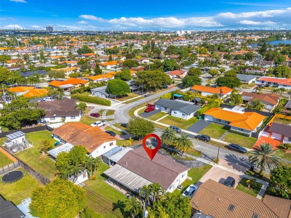 1114 SW 102nd Pl, Miami FL 33174
