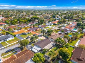 1114 SW 102nd Pl, Miami FL 33174