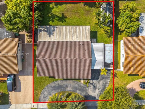 1114 SW 102nd Pl, Miami FL 33174