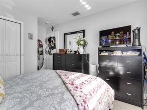 1114 SW 102nd Pl, Miami FL 33174