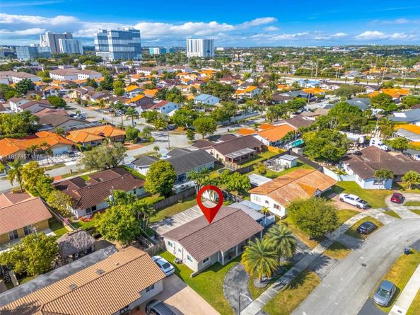 1114 SW 102nd Pl, Miami FL 33174